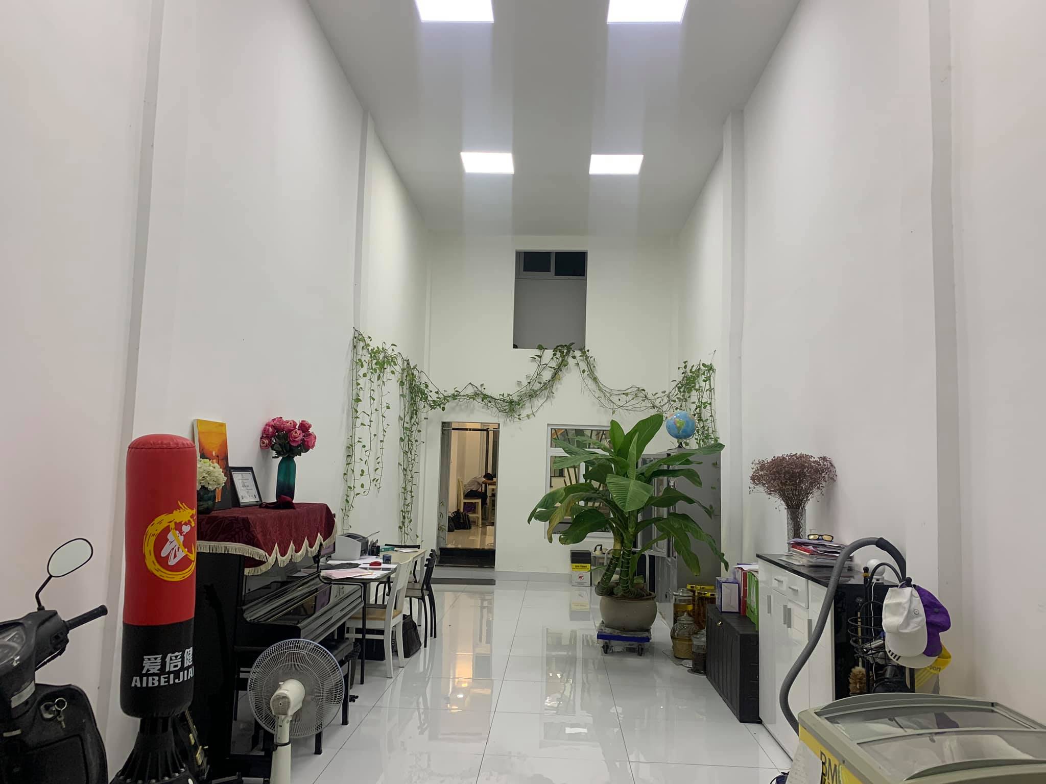 Nhà Đúc 4 Tầng BTCT, Hẻm Rộng 5m, Ô Tô 1 Trục, Nhỉnh 8 Tỷ - Ảnh 2